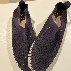 Ilse Jacobsen Tulip Sneaker 139 perforated EUC Navy size 39/8.5